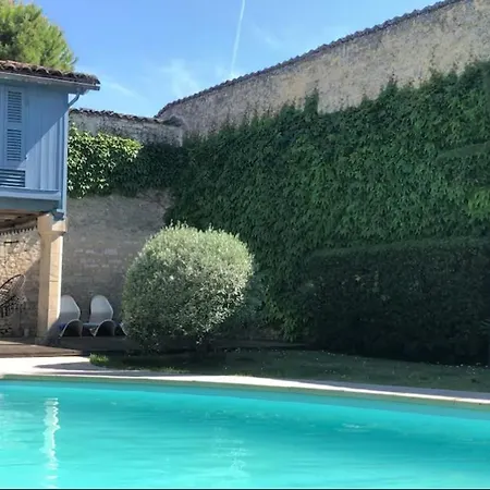Feriehus Large House - Garden Pool